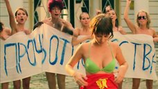 Юлия Беретта: Стэп бай стэп  – секс сцены