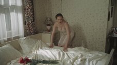 Секси Анна Горшкова – Дом с лилиями