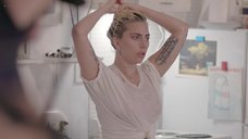 Леди Гага: Гага: 155 см  – секс сцены