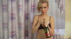 Ксения Березина: Лесник  – секс сцены