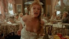 Ирина Цывина: Яма (1990)  – секс сцены