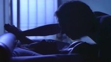 Орнелла Мути: Любовная сделка  – секс сцены