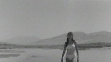Анастасия Вертинская: Влюбленные (1969)  – секс сцены