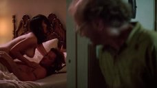 Дженнифер Тилли: Побег (1994)  – секс сцены