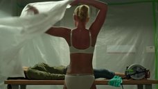 Кэтрин Хайгл: Север ада  – секс сцены