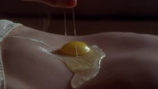Валерия Голино: Горячие головы  – секс сцены