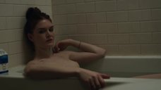 Эмили Тайра: Плоть и кости  – секс сцены