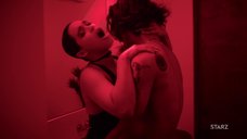 Клеопатра Коулмэн: А теперь – апокалипсис  – секс сцены