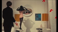 Мишель Мерсье: Золотая вдова  – секс сцены