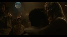 Белла Хиткот: Странный ангел  – секс сцены