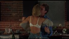 Келли Роуэн: Кэндимэн 2: Прощание с плотью  – секс сцены