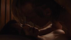 Лиза Викари: Тьма (сериал)  – секс сцены