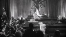 Грета Гарбо: Мата Хари(1931)  – секс сцены