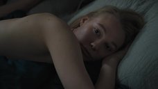 Марина Васильева: Побочный эффект (2020)  – секс сцены