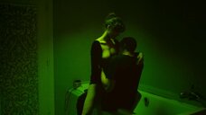 Дебора Реви: Любовь (2015)  – секс сцены