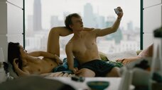 Май Дуонг Кьеу: Плохие банки  – секс сцены