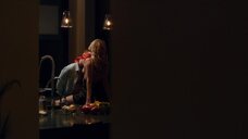 Грир Грэммер: Опасные иллюзии  – секс сцены