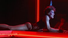 Синтия Роудс: Танец-вспышка  – секс сцены