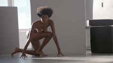 Эбони Дэвис: Нагота (2017)  – секс сцены
