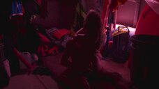 Аксель Лаффон: Горячие мамочки  – секс сцены