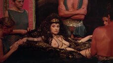 Адриана Асти: Калигула  – секс сцены