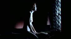 Роуз Бирн: Богиня 1967 года  – секс сцены