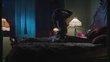 Киара Лиз: Парни под прикрытием  – секс сцены