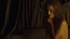Кира Найтли: Герцогиня  – секс сцены