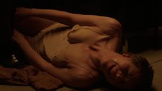 Мэгги Джилленхол: Благородная женщина  – секс сцены